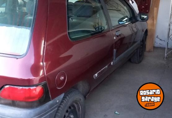Autos - Renault Clio 1996 Nafta 132000Km - En Venta