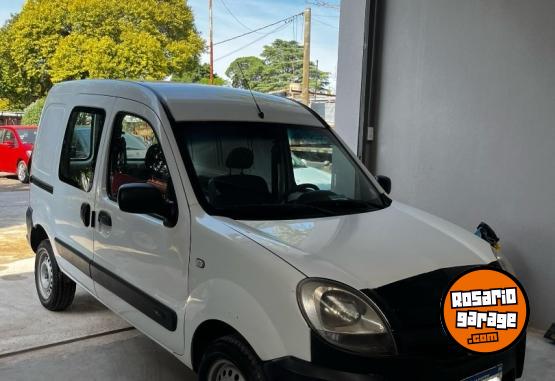 Utilitarios - Renault Kangoo 1.6 2016 Nafta 117000Km - En Venta