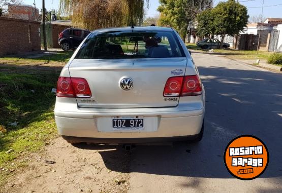 Autos - Volkswagen Bora 2.0 nafta 2010 Nafta 190000Km - En Venta