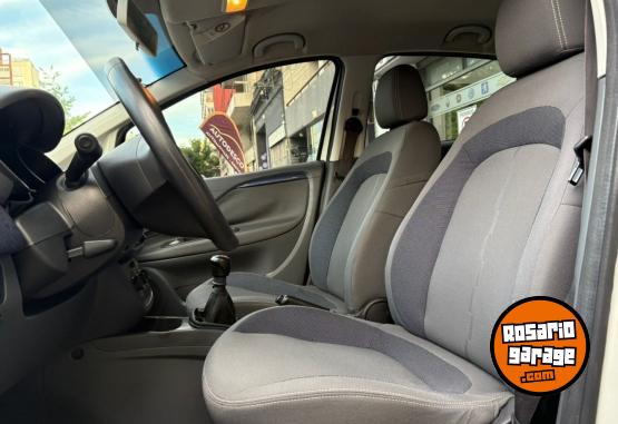 Autos - Fiat Punto Attractive 2013 Nafta 98000Km - En Venta