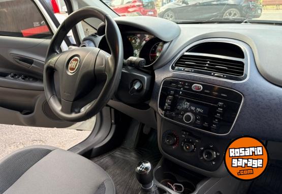 Autos - Fiat Punto Attractive 2013 Nafta 98000Km - En Venta