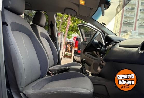 Autos - Fiat Punto Attractive 2013 Nafta 98000Km - En Venta