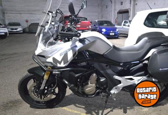 Motos - CF 650 mt 2024 Nafta 4000Km - En Venta