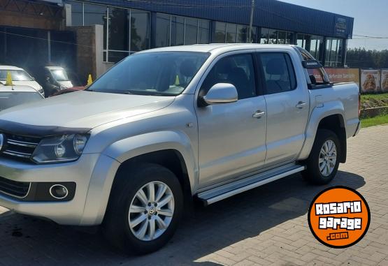Camionetas - Volkswagen Amarok trendline 180cv4x4 2015 Diesel 148000Km - En Venta