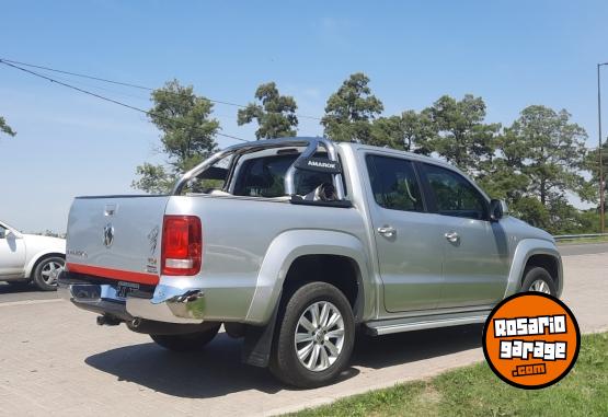 Camionetas - Volkswagen Amarok trendline 180cv4x4 2015 Diesel 148000Km - En Venta
