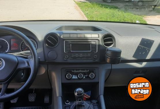 Camionetas - Volkswagen Amarok trendline 180cv4x4 2015 Diesel 148000Km - En Venta