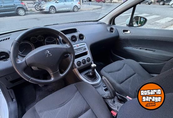 Autos - Peugeot 308 active HDI 2014 Diesel 74000Km - En Venta