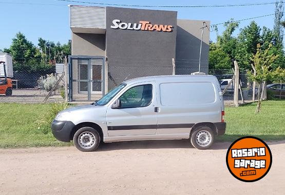 Utilitarios - Peugeot Partner 2017 Diesel 176000Km - En Venta