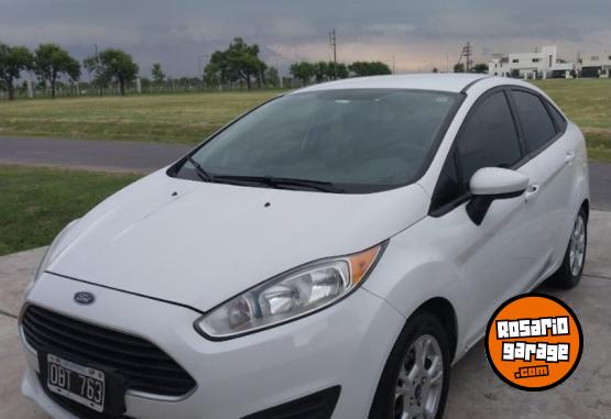 Autos - Ford Fiesta 2014 GNC 162000Km - En Venta