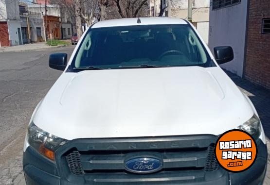 Camionetas - Ford Ranger 4x4 XL 2017 Diesel 230000Km - En Venta