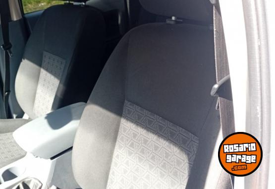 Camionetas - Ford Ranger 4x4 XL 2017 Diesel 230000Km - En Venta