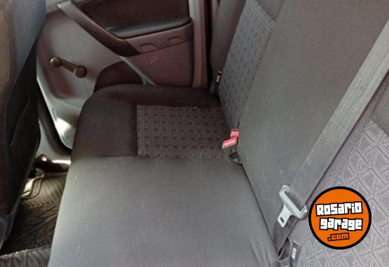 Camionetas - Ford Ranger 4x4 XL 2017 Diesel 230000Km - En Venta