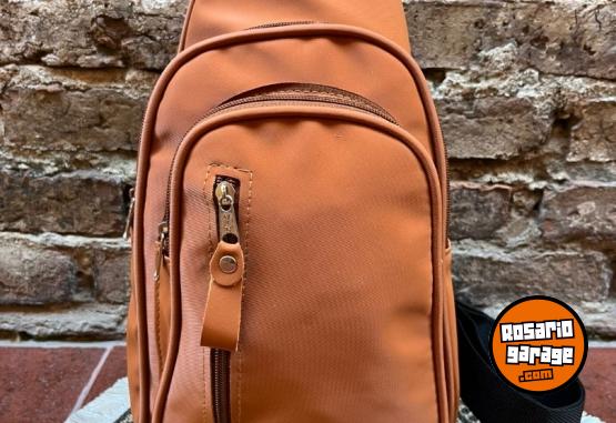 Indumentaria - Mochilas dama, morrales, billeteras - En Venta