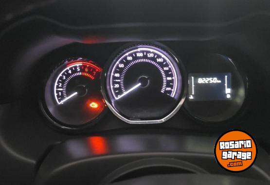 Camionetas - Renault Duster Oroch Privilege 2020 GNC 82250Km - En Venta