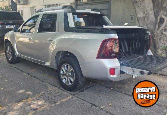 Camionetas - Renault Duster Oroch  Privilege 2020 GNC 82250Km - En Venta