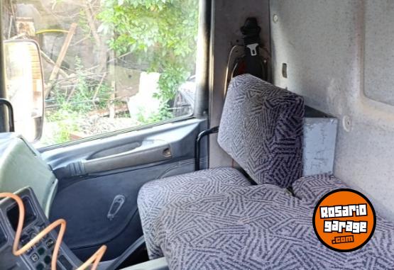 Camiones y Grúas - Scania P94 220 - En Venta