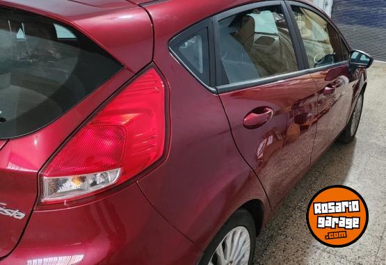 Autos - Ford Fiesta SE 2017 Nafta 220000Km - En Venta