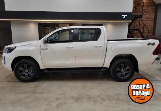 Camionetas - Toyota HILUX 3.0 SRV 4X4 AT 2024 Diesel 0Km - En Venta