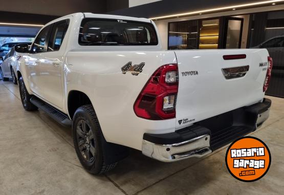 Camionetas - Toyota HILUX 3.0 SRV 4X4 AT 2024 Diesel 0Km - En Venta