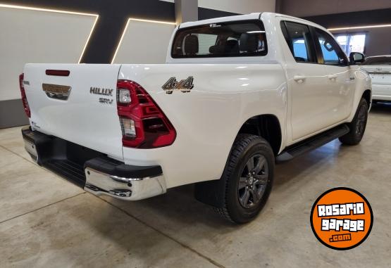 Camionetas - Toyota HILUX 3.0 SRV 4X4 AT 2024 Diesel 0Km - En Venta