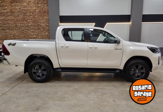 Camionetas - Toyota HILUX 3.0 SRV 4X4 AT 2024 Diesel 0Km - En Venta