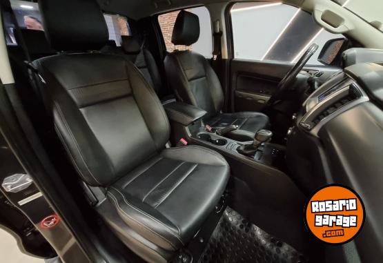 Camionetas - Ford RANGER 3.2 LTD 4X4 AT 2020 Diesel 135000Km - En Venta