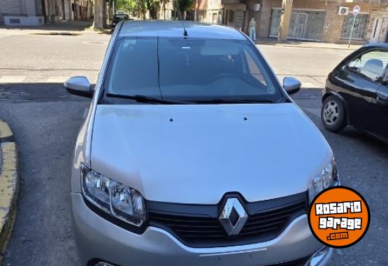 Autos - Renault Logan 2016 Nafta 87000Km - En Venta