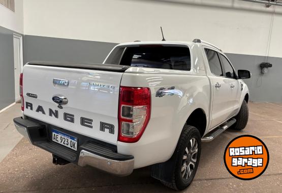 Camionetas - Ford Ranger Limited 3.2 2021 Diesel 70000Km - En Venta