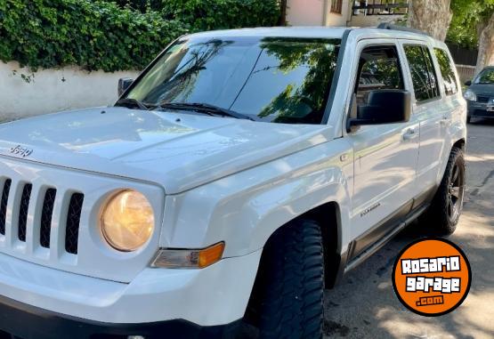 Camionetas - Jeep Jeep Patriot 2.4 Sport 4x 2011 Nafta 186000Km - En Venta
