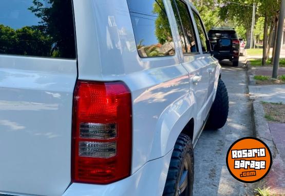 Camionetas - Jeep Jeep Patriot 2.4 Sport 4x 2011 Nafta 186000Km - En Venta