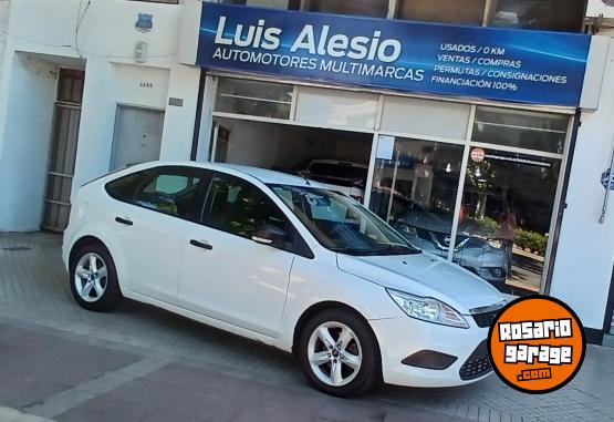 Autos - Ford Focus NO 308 cruze 2013 Nafta 200000Km - En Venta