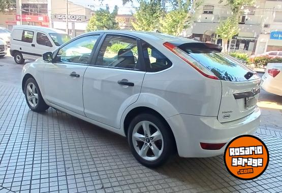 Autos - Ford Focus NO 308 cruze 2013 Nafta 200000Km - En Venta