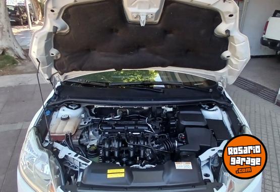Autos - Ford Focus NO 308 cruze 2013 Nafta 200000Km - En Venta