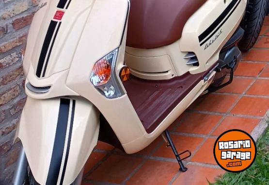 Motos - Kymco Like 125 2024 Nafta 3100Km - En Venta