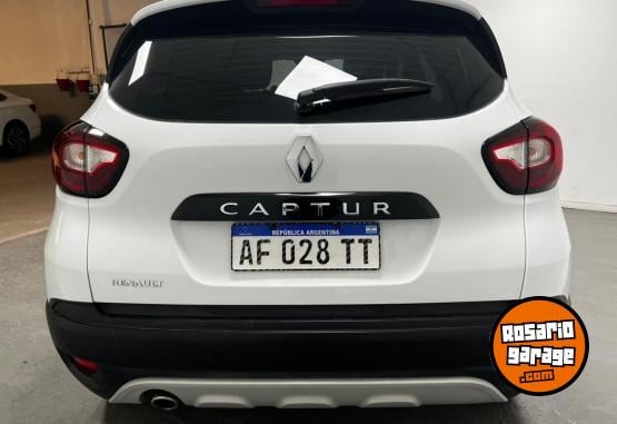 Autos - Renault CAPTUR ZEN 2,0 5P MT 2021 Nafta 57999Km - En Venta