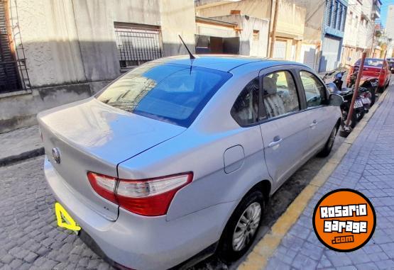 Autos - Fiat Grand siena 2015 GNC 150000Km - En Venta