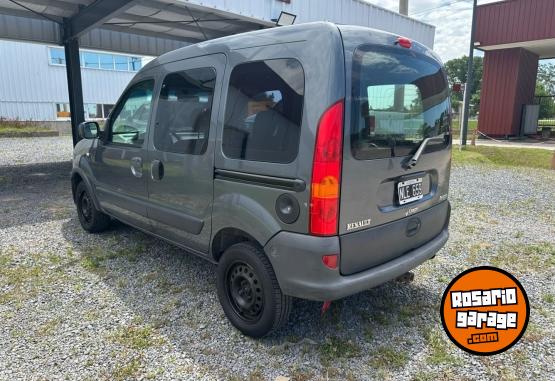 Utilitarios - Renault kangoo 2014 Nafta 182000Km - En Venta