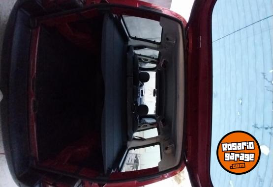 Utilitarios - Peugeot Partner patagonica 2012 Diesel 200000Km - En Venta