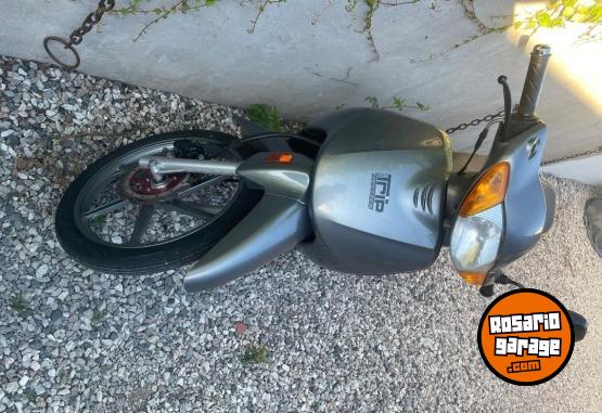 Motos - Guerrero Trip 2024 Nafta 5100Km - En Venta