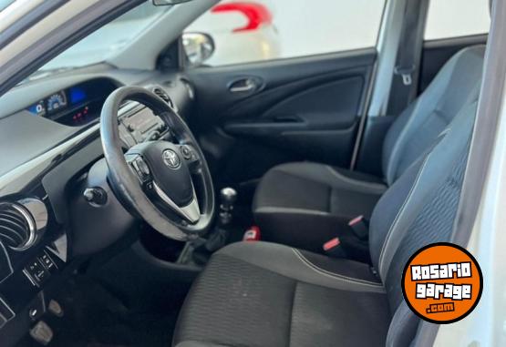 Autos - Toyota Etios 1.5 XS 4P 6MT 2018 Nafta 130000Km - En Venta