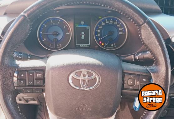 Camionetas - Toyota Hilux 2.8TDI SRV AUT 4x2 2018 Diesel 130000Km - En Venta