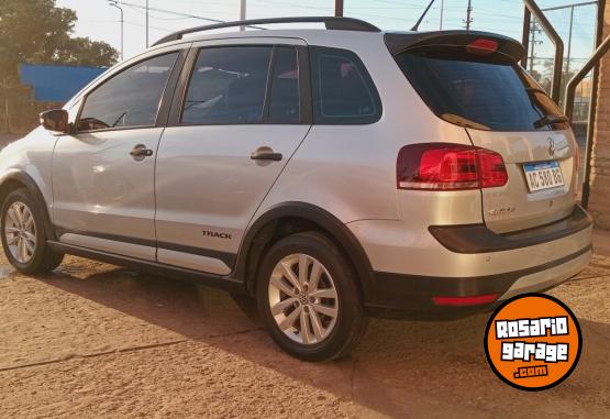 Autos - Volkswagen Suran 1.6L Track 2017 Nafta 90000Km - En Venta