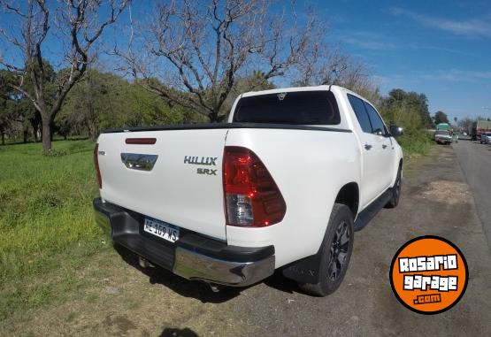 Camionetas - Toyota Hilux 2.8TDI SRX AUT 4x2 2020 Diesel 50000Km - En Venta
