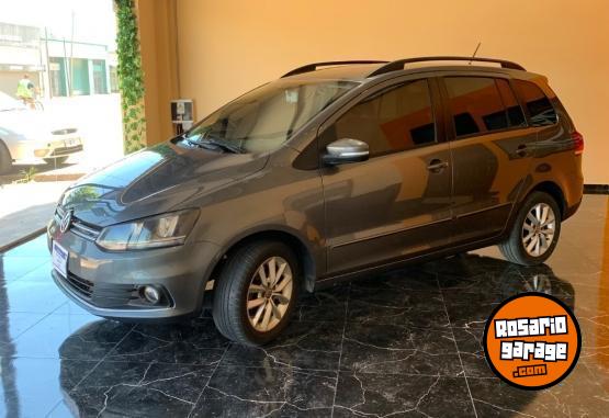 Autos - Volkswagen Suran msi 2015 Nafta 162000Km - En Venta