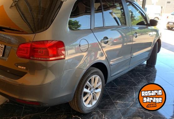 Autos - Volkswagen Suran msi 2015 Nafta 162000Km - En Venta