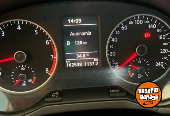 Autos - Volkswagen Suran msi 2015 Nafta 162000Km - En Venta