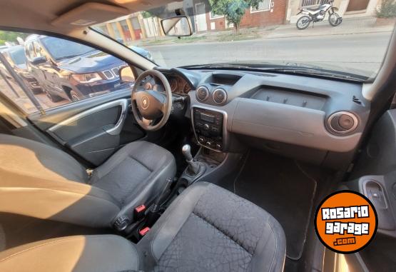Camionetas - Renault Duster 2012 GNC  - En Venta