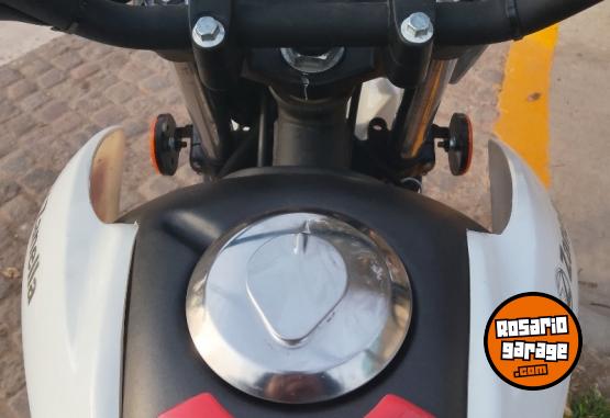 Motos - Zanella ZT 150 2024 Nafta 6000Km - En Venta