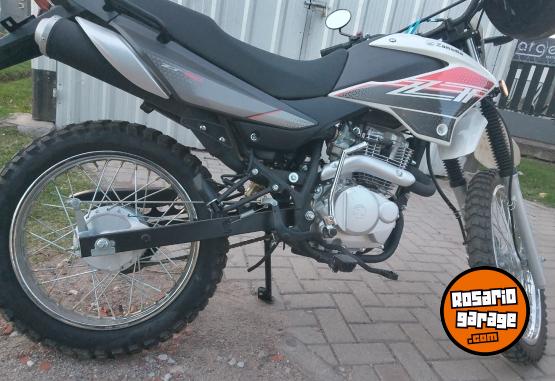 Motos - Zanella ZT 150 2024 Nafta 6000Km - En Venta