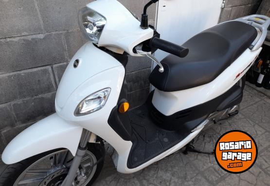 Motos - SYM SYMPHONY 125 S 2024 Nafta 2700Km - En Venta